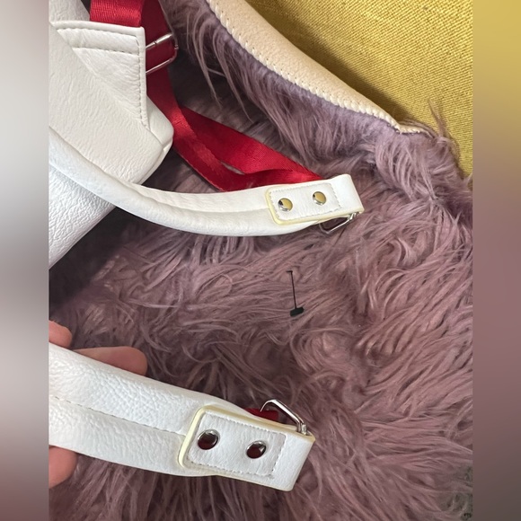 Yellow kitty backpack. - Picture 8 of 8